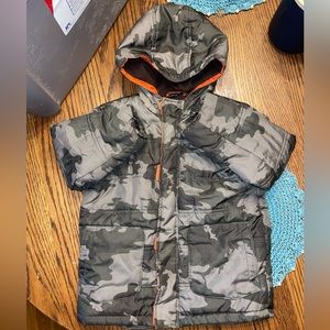 Faded Glory 5t camo puffer jacket